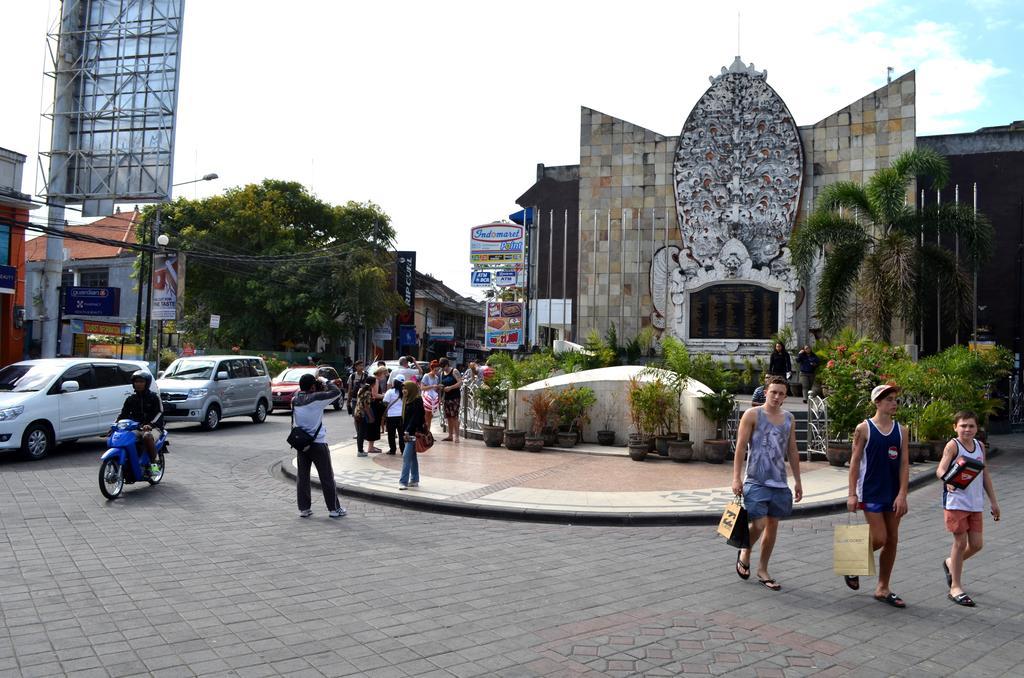 Troppo Zone Puri Rama Resort Kuta Legian Exterior foto